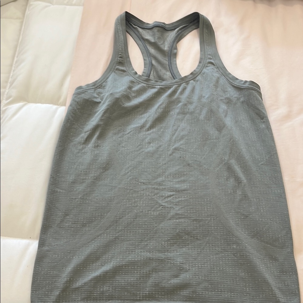 Lululemon Swiftly Tank 2.0 Hip Length